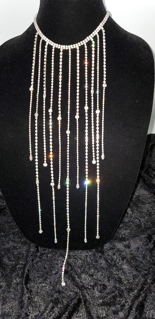 11 Diamonded Strand Costume Choker
